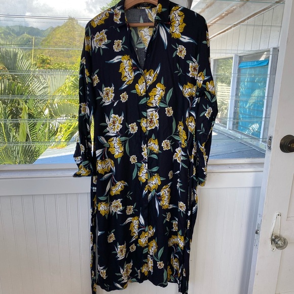 ZARA Flower Print Button Front Dress - Picture 3 of 7